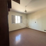 Casa à venda com 4 quartos, sendo 2 suítes,  em Vila Galvão, Guarulhos, SP