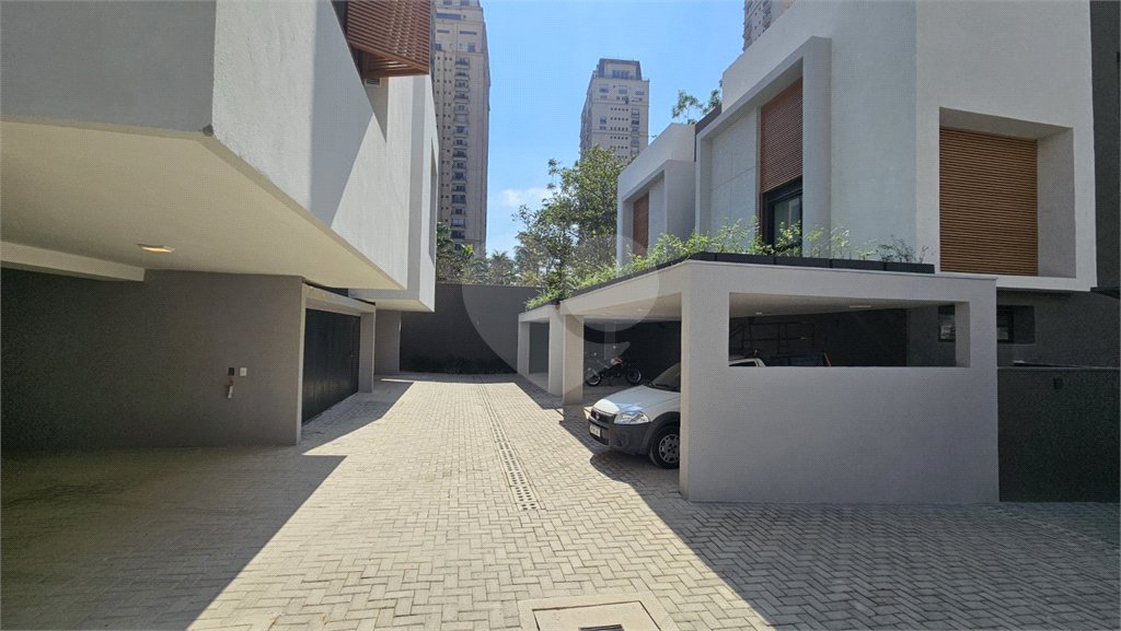Casa à venda com 4 suítes no condomínio Cube Cidade Jardim, São Paulo - SP
