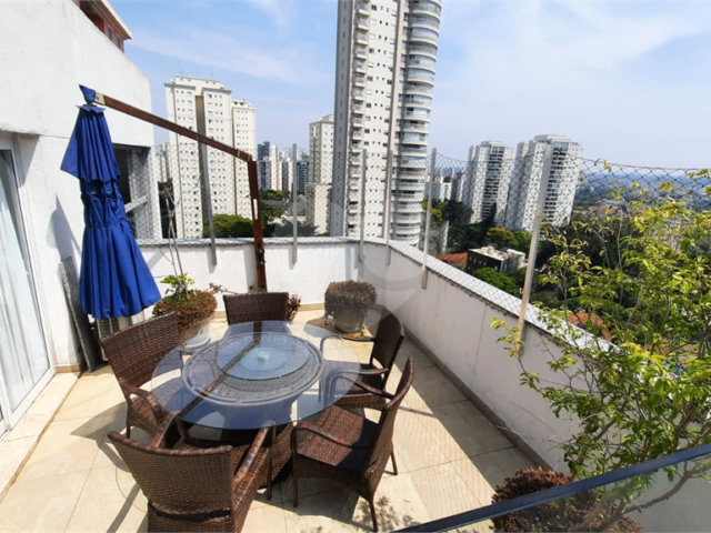 Apartamento à venda com 3 quartos, sendo 1 suíte,  em Jardim Marajoara, São Paulo, SP