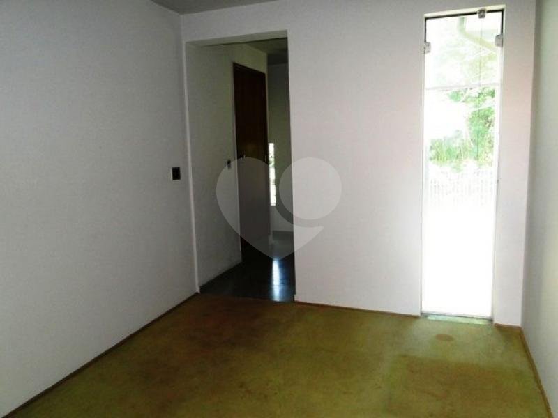 Sobrado à venda com 3 quartos, sendo 1 suíte, em Tremembé, São Paulo, SP