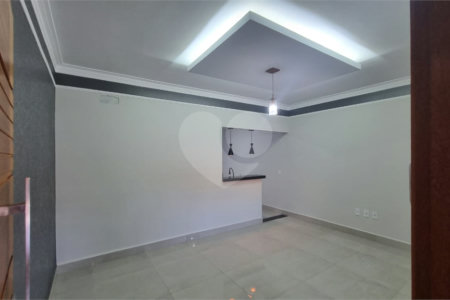 Casa à venda com 3 quartos, sendo 1 suíte, em Vila Brizzola, Indaiatuba, SP