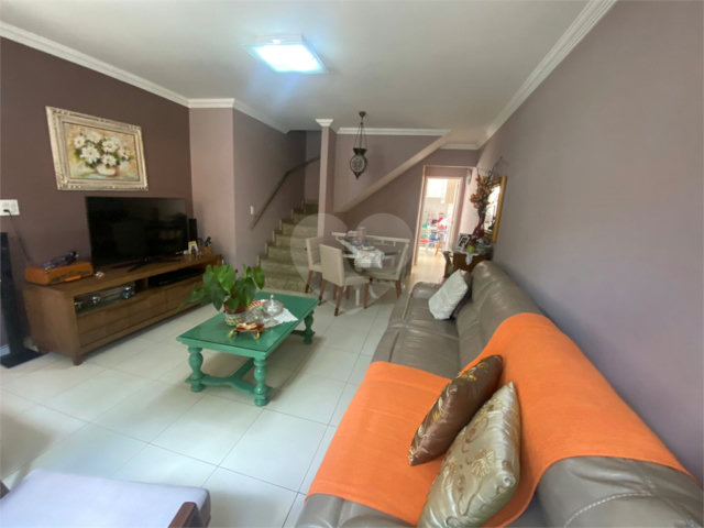 Sobrado à venda com 3 quartos, sendo 1 suíte,  em Tremembé, São Paulo, SP