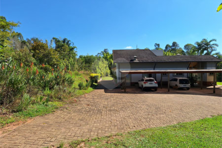 Chácara à venda com 3 quartos, sendo 1 suíte, em Chácara de Recreio Jardim Alvorada, Botucatu, SP