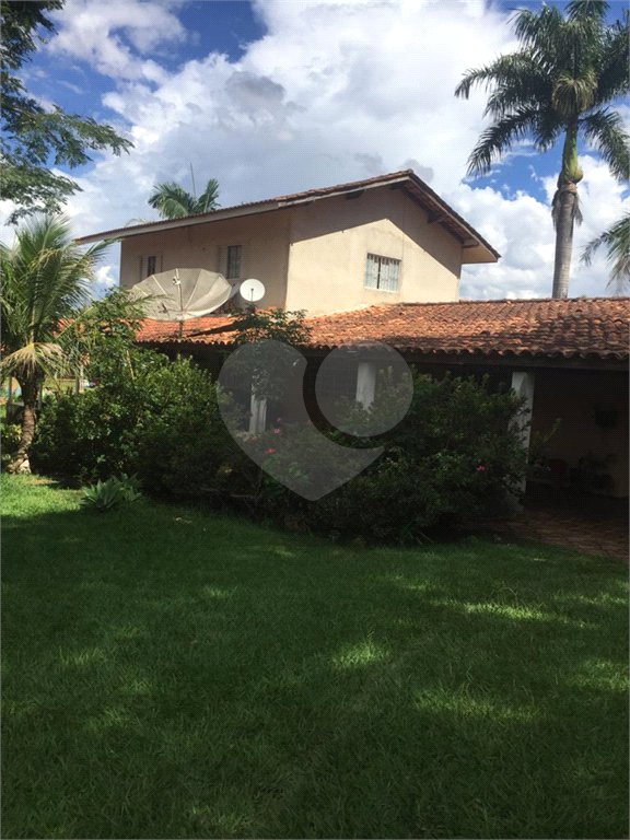 Chácara à venda com 4 quartos, sendo 1 suíte, em Jundiaquara, Araçoiaba da Serra, SP