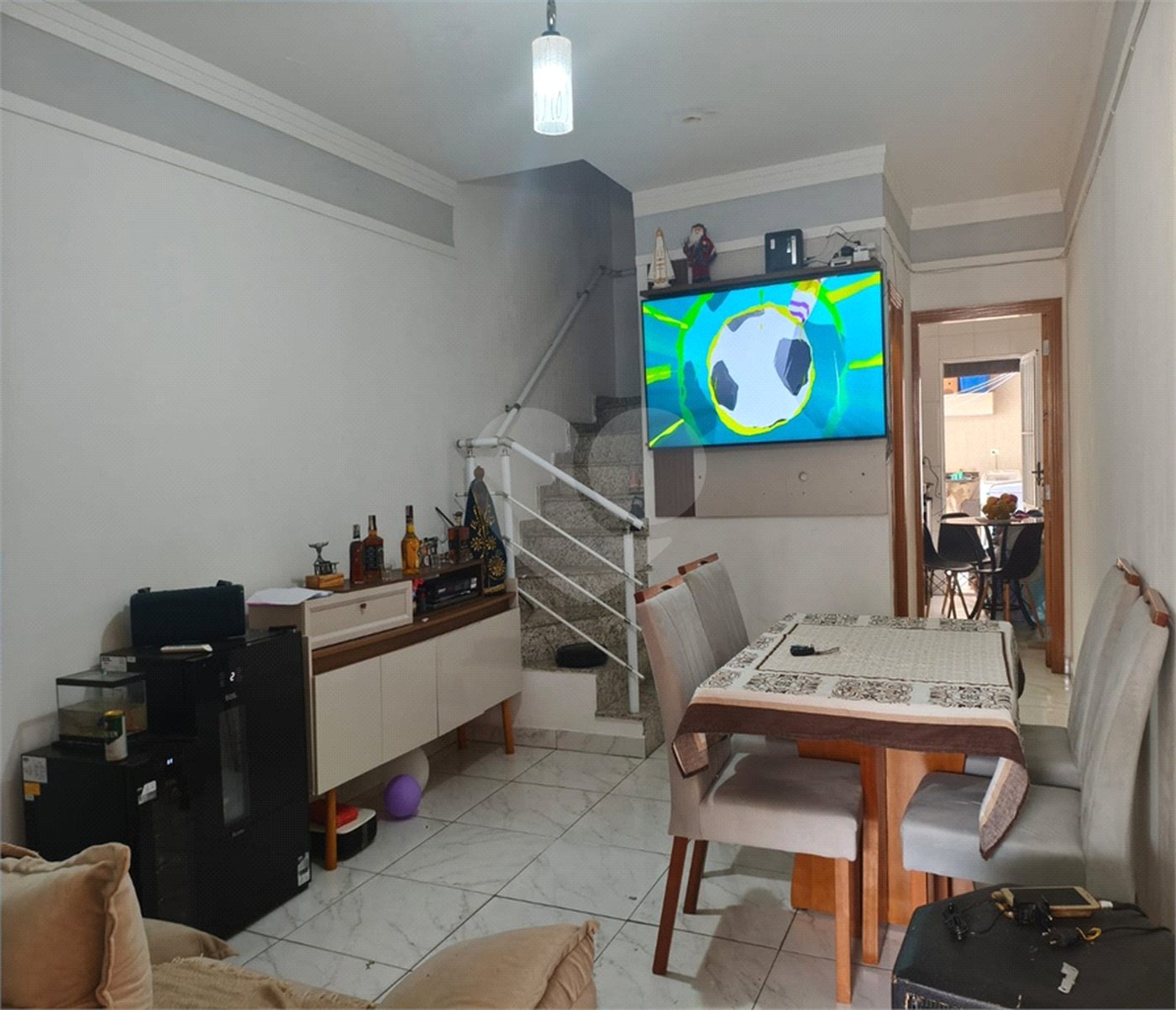Sobrado à venda com 3 quartos, sendo 1 suíte, em Tremembé, São Paulo, SP