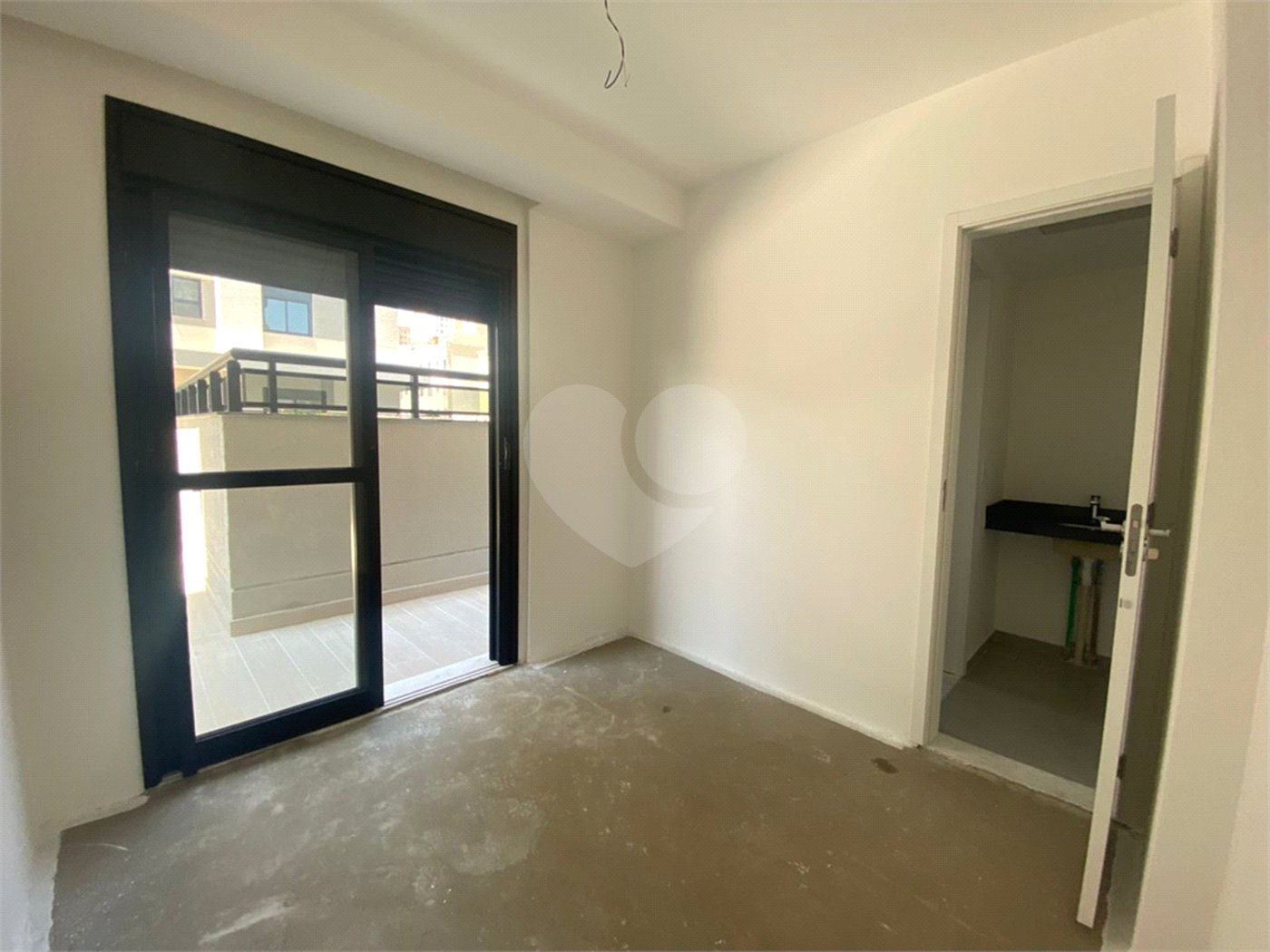 Apartamento à venda com 3 quartos, sendo 1 suíte, em Jardim Satélite, São José dos Campos, SP