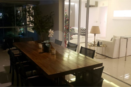 Apartamento à venda com 3 suítes em Rio Pequeno, São Paulo, SP
