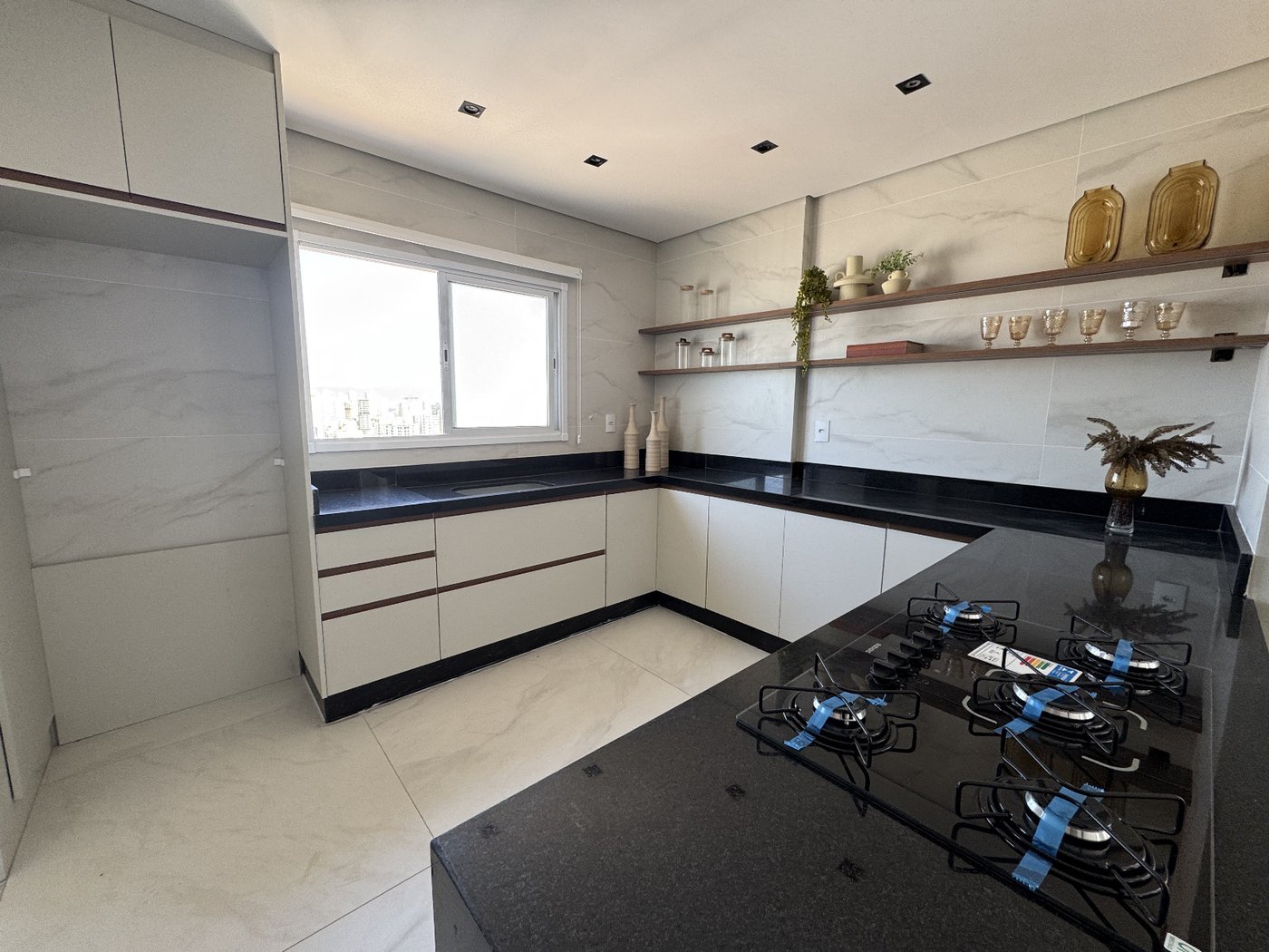 🏢 Cobertura Alto Padrão – Residencial Safira – Guilhermina – Praia Grande