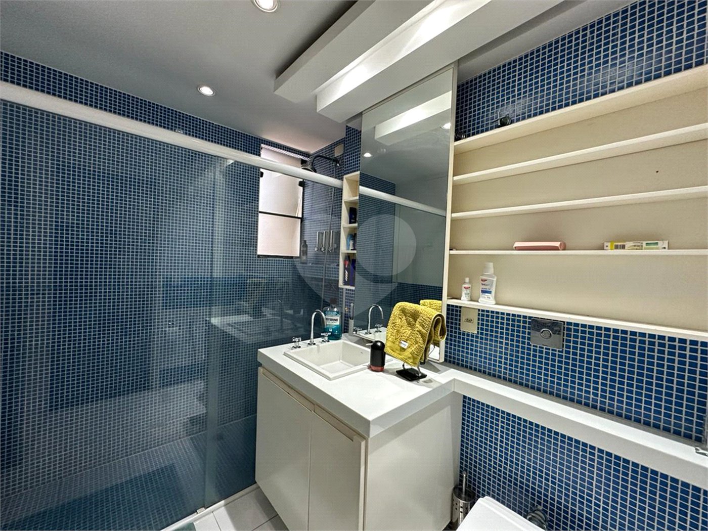 Apartamento à venda ou para alugar com 4 quartos, sendo 1 suíte, no Centro, Mogi das Cruzes, SP