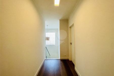 Casa à venda com 3 suítes em Independência, São Bernardo do Campo, SP