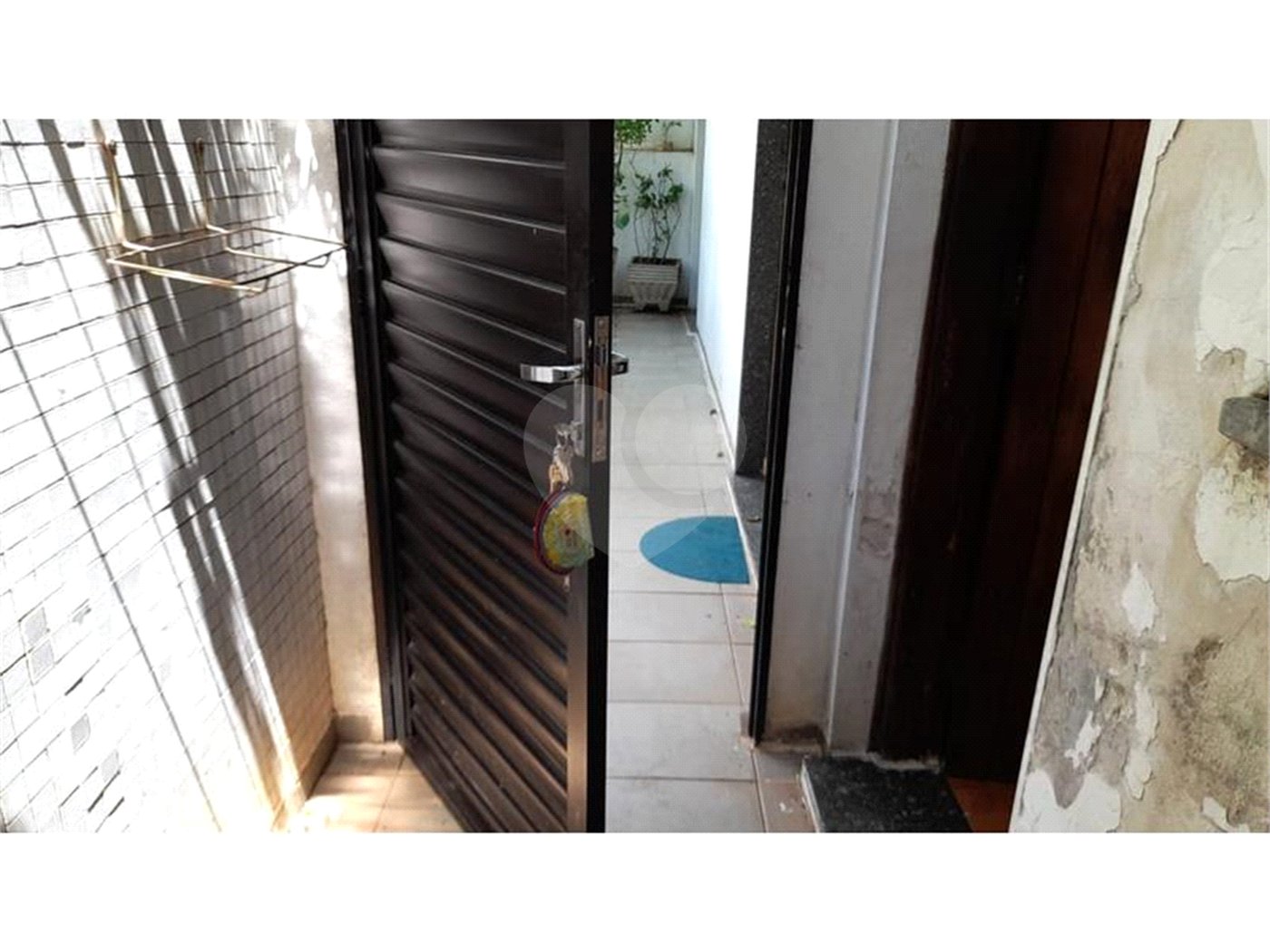 Casa à venda ou para alugar com 5 quartos, sendo 1 suíte, em Vila Romero, São Paulo, SP