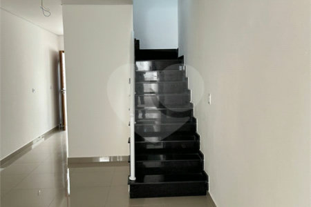 Casa à venda com 3 quartos, sendo 1 suíte, em Jardim Cidália, São Paulo, SP