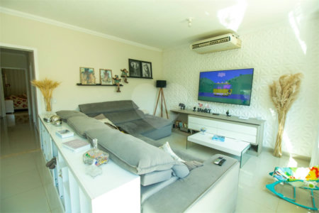 Casa à venda com 6 quartos, sendo 2 suítes,  em Ibiúna, Ibiúna, SP