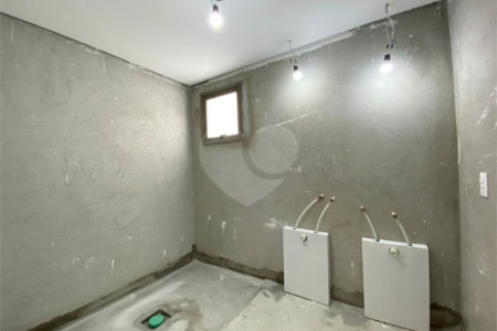 Apartamento à venda com 4 quartos, sendo 2 suítes,  em Perdizes, São Paulo, SP