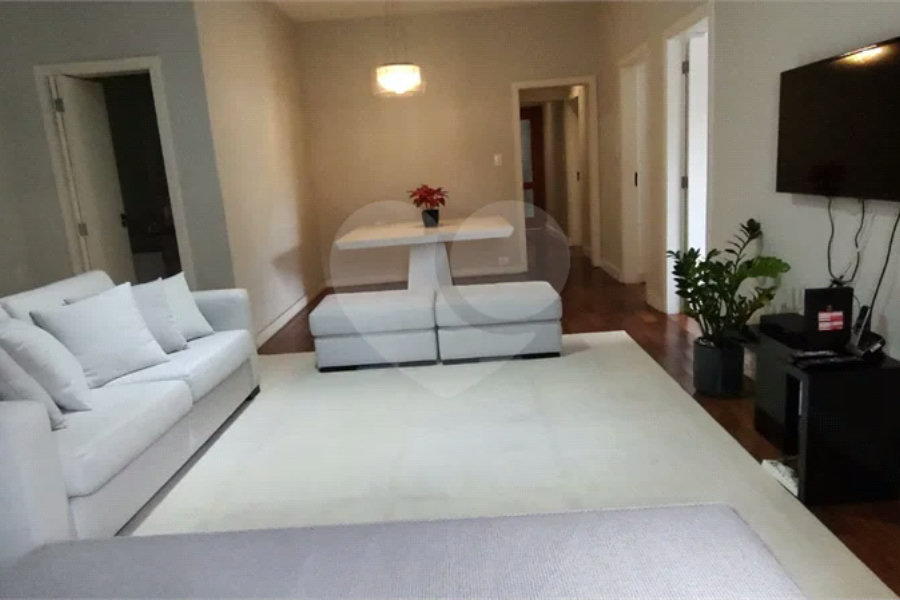 Casa Térrea à venda com 3 quartos, sendo 2 suítes, em Horto, São Paulo, SP