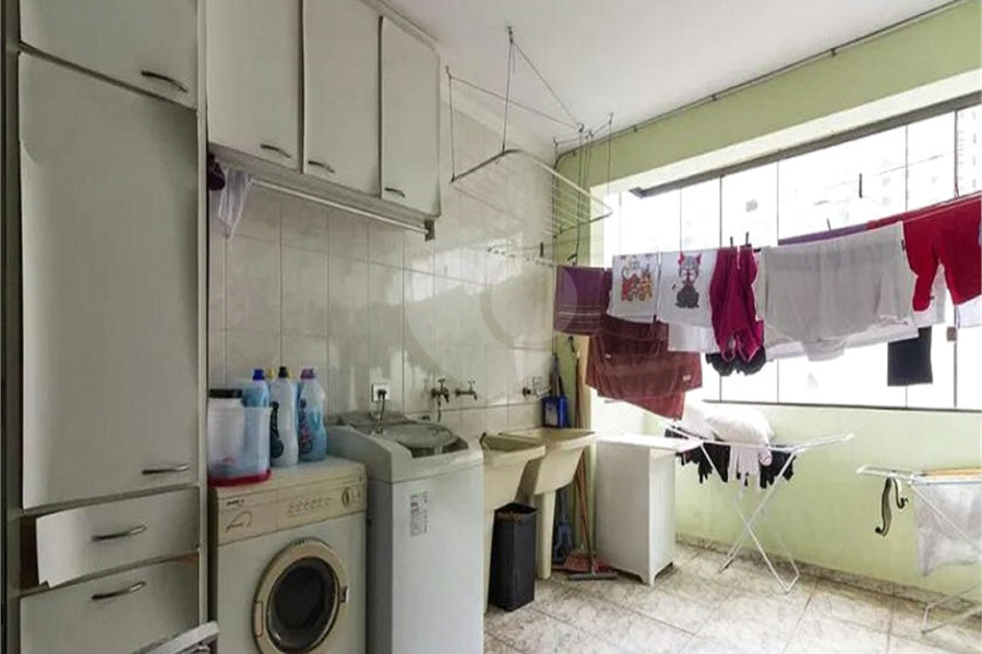 Sobrado à venda ou para alugar com 4 suítes em Vila Paulicéia, São Paulo, SP