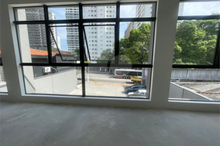 Loja à venda ou para alugar em Alto da Boa Vista, São Paulo, SP