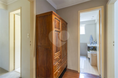 Apartamento à venda com 3 quartos, sendo 1 suíte,  em Sumarezinho, São Paulo, SP
