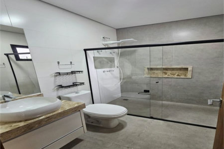 Casa à venda com 3 quartos, sendo 1 suíte, no condomínio Mantova, Indaiatuba - SP