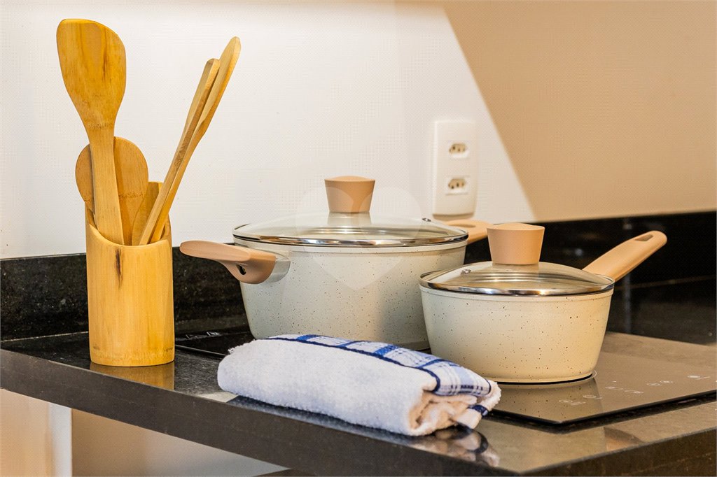Apartamento à venda ou para alugar com 1 suíte em Santana, São Paulo, SP