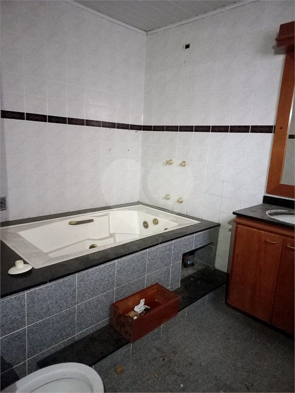 Sobrado à venda com 3 quartos, sendo 1 suíte, em Vila Lageado, São Paulo, SP