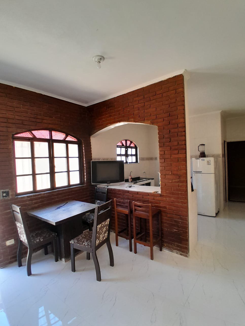 Casa à venda com 2 quartos, sendo 1 suíte, em Jardim Marabá, Mongaguá, SP