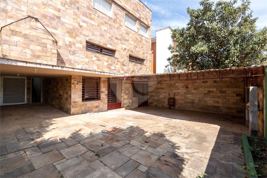 Casa à venda com 4 quartos, sendo 2 suítes, em Perdizes, São Paulo, SP