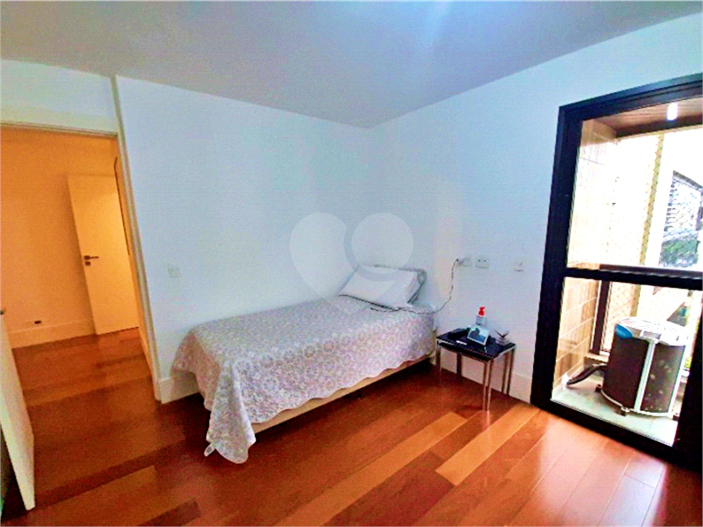 Apartamento à venda com 4 quartos, sendo 3 suítes, em Santana, São Paulo, SP
