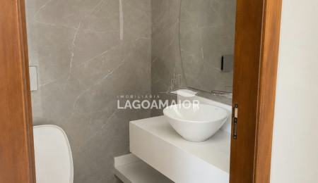 Casa para alugar com 3 quartos, sendo 2 suítes,  em Jardim Das Acácias, Três Lagoas, MS