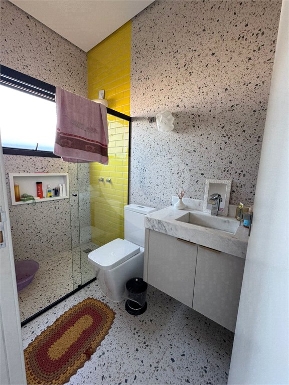 Casa à venda com 3 suítes no condomínio Reserva Central Parque, Salto - SP