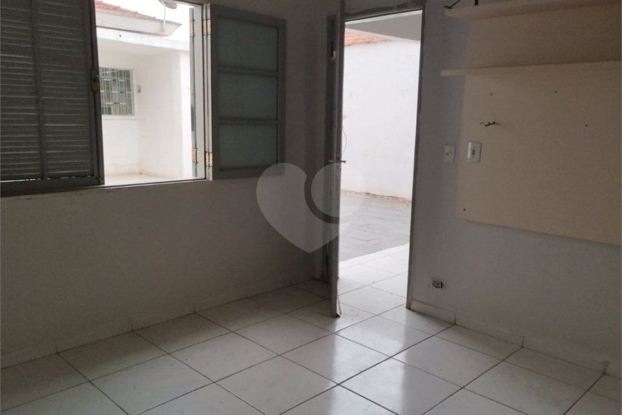 Casa Térrea à venda com 2 quartos em Parque Vitória, São Paulo, SP