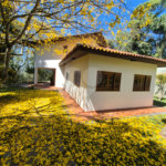 Casa à venda com 4 quartos, sendo 2 suítes, no condomínio Alpes da Cantareira, Mairiporã - SP