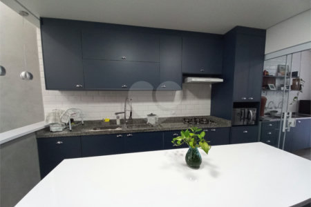 Casa à venda com 2 quartos, sendo 1 suíte, no condomínio Horto Florestal Villagio, Sorocaba - SP