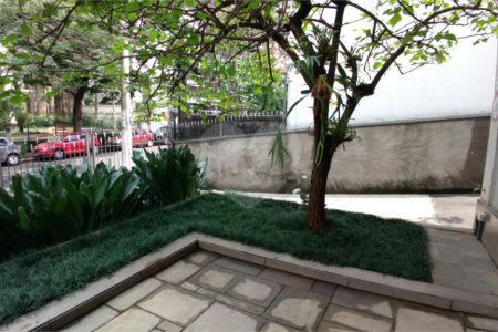 Apartamento à venda com 3 quartos, sendo 1 suíte,  em Cerqueira César, São Paulo, SP