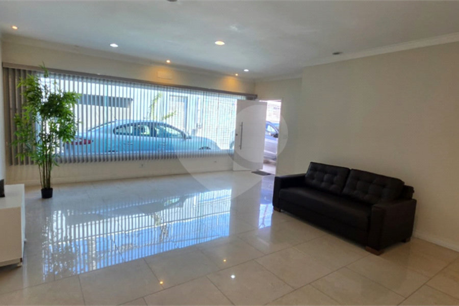 Casa Térrea à venda ou para alugar com 8 quartos, sendo 4 suítes, em Vila Pereira Barreto, São Paulo, SP