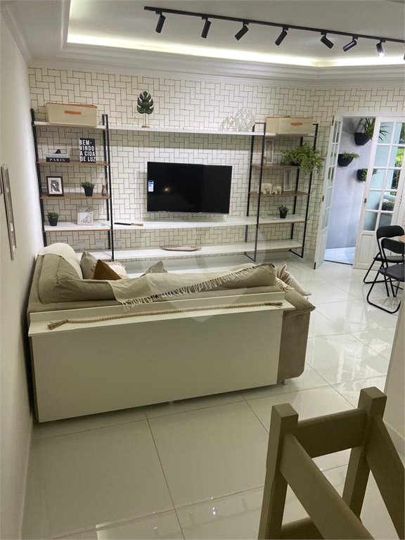 Casa de Vila à venda com 2 quartos, sendo 1 suíte, em Silveira, Santo André, SP