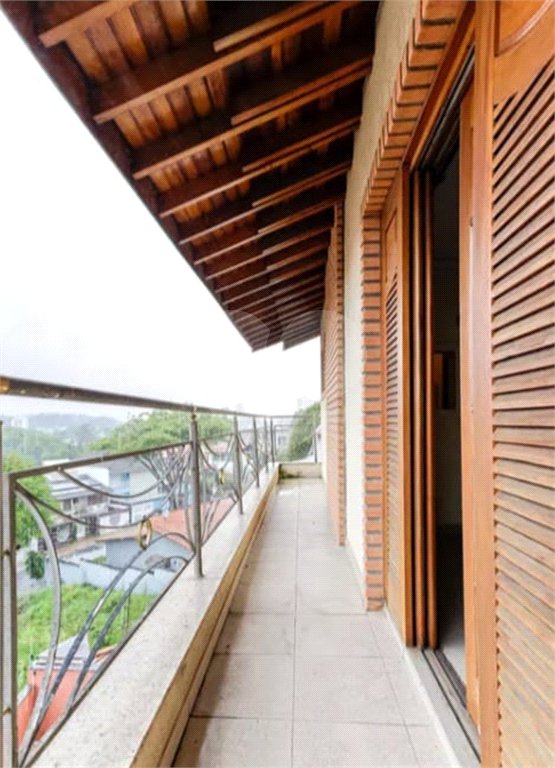 Sobrado à venda com 5 quartos, sendo 4 suítes, em Tremembé, São Paulo, SP