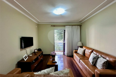 Apartamento à venda com 3 quartos, sendo 1 suíte, em Vila Sofia, São Paulo, SP