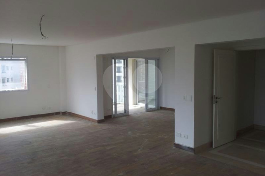 Apartamento à venda com 4 suítes em Santana, São Paulo, SP