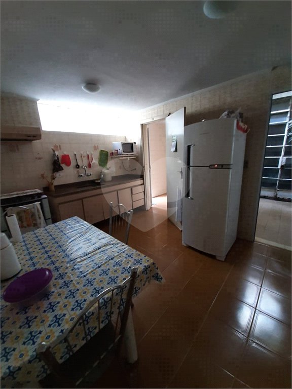 Sobrado à venda com 3 quartos, sendo 1 suíte, em Bosque da Saúde, São Paulo, SP