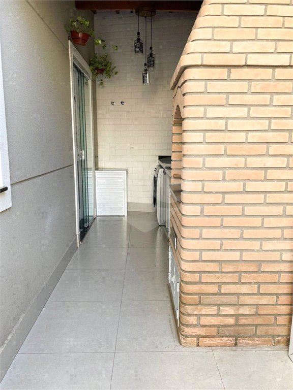Sobrado à venda com 3 quartos, sendo 1 suíte, em Vila Nivi, São Paulo, SP