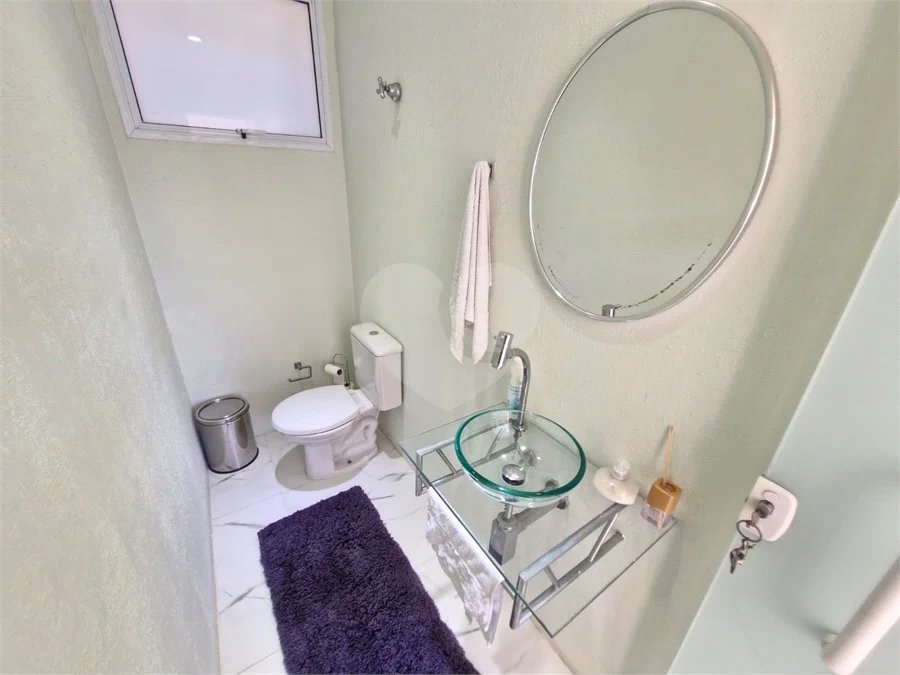 Casa à venda com 4 suítes no condomínio Villa Viana II, Cotia - SP