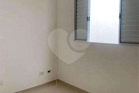 Casa à venda com 2 quartos, sendo 1 suíte, no condomínio Sem Nome, Suzano - SP