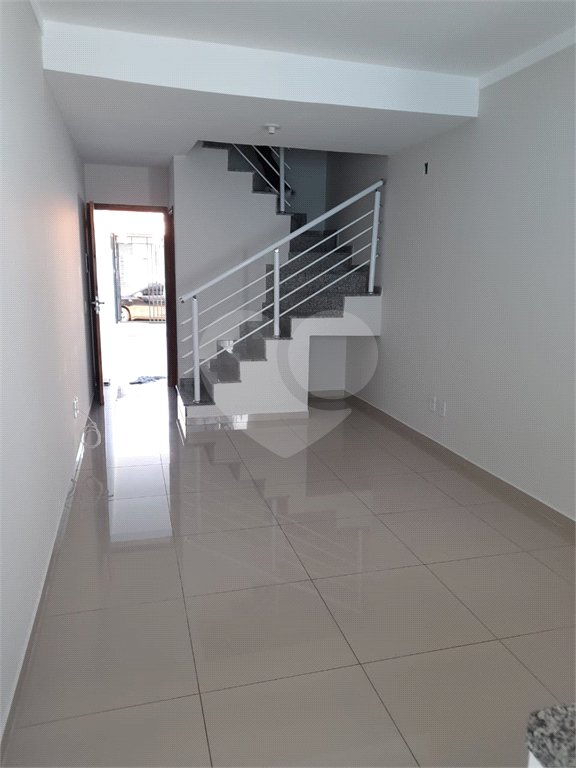 Sobrado à venda com 2 suítes em Jardim Nely, Indaiatuba, SP
