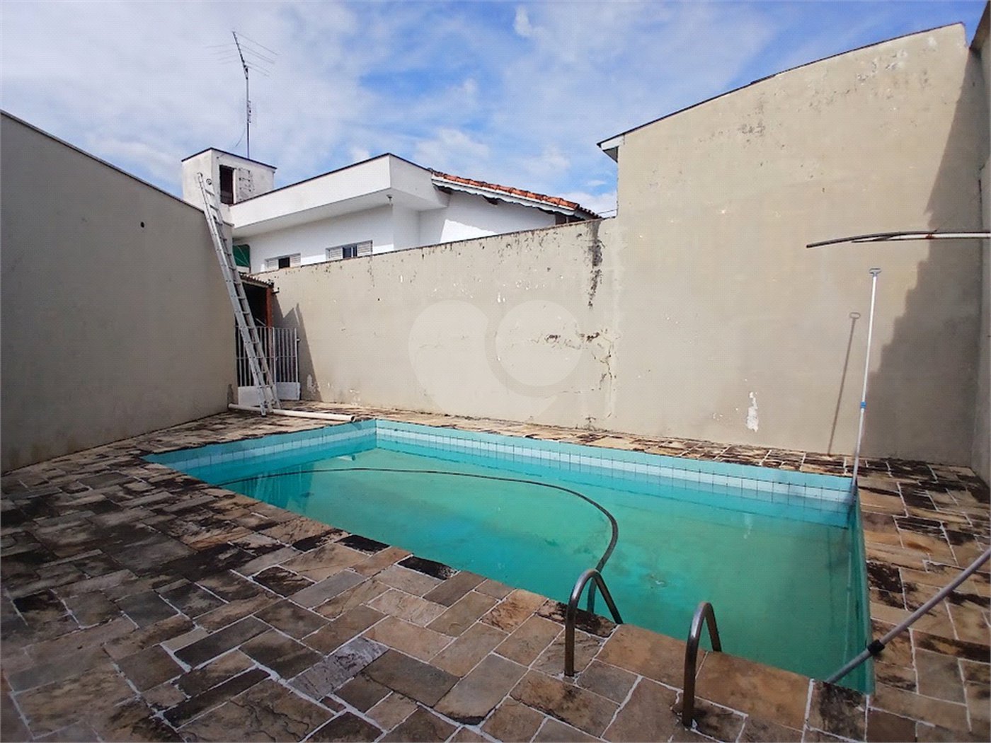 Casa para alugar com 3 quartos, sendo 1 suíte, em Esplanada Mendes Moraes, São Roque, SP