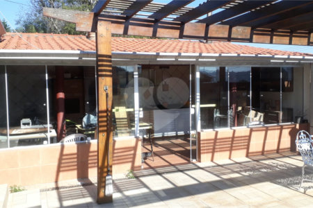 Sobrado à venda com 5 quartos, sendo 3 suítes, em Jardim dos Pinheiros, Atibaia, SP