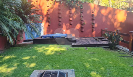 Casa à venda com 3 suítes no condomínio Parque Imperial da Cantareira, Mairiporã - SP