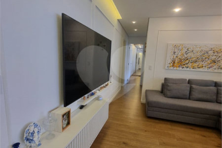 Apartamento à venda com 2 quartos, sendo 1 suíte, em Vila Mariana, São Paulo, SP