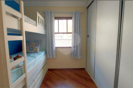 Casa à venda com 2 suítes no condomínio Residencial Sabará, São Paulo - SP