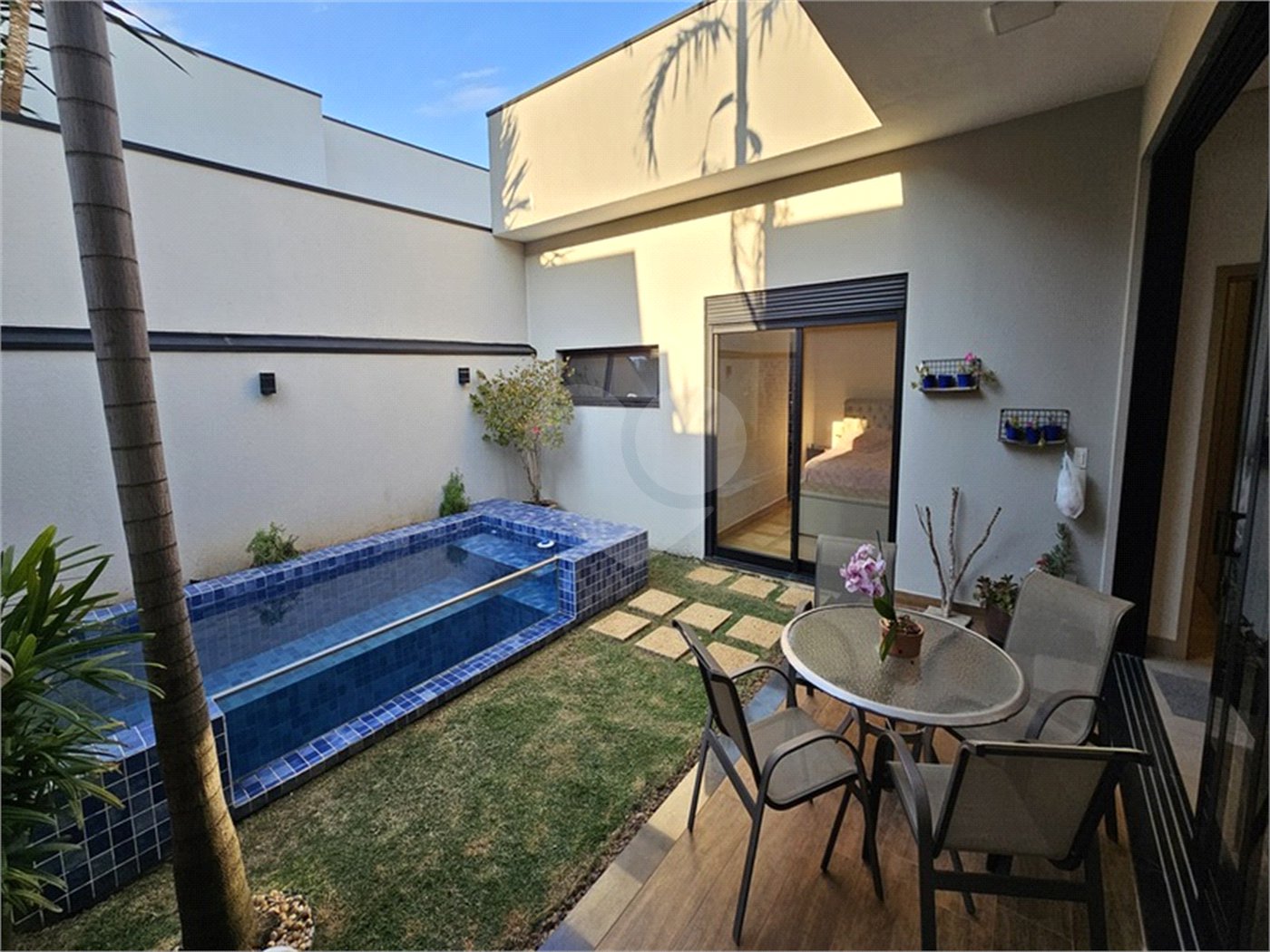 Casa à venda com 3 suítes no condomínio Jardim Residencial Dona Maria José, Indaiatuba - SP